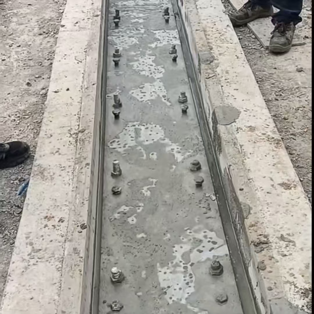 花都港口码头起重机龙门吊重型机械设备稳固用早强快凝轨道胶泥